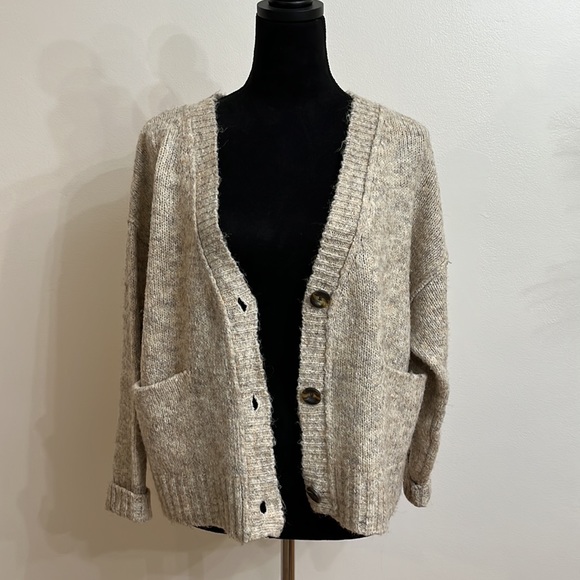 William Rast Sweater - Picture 7 of 8